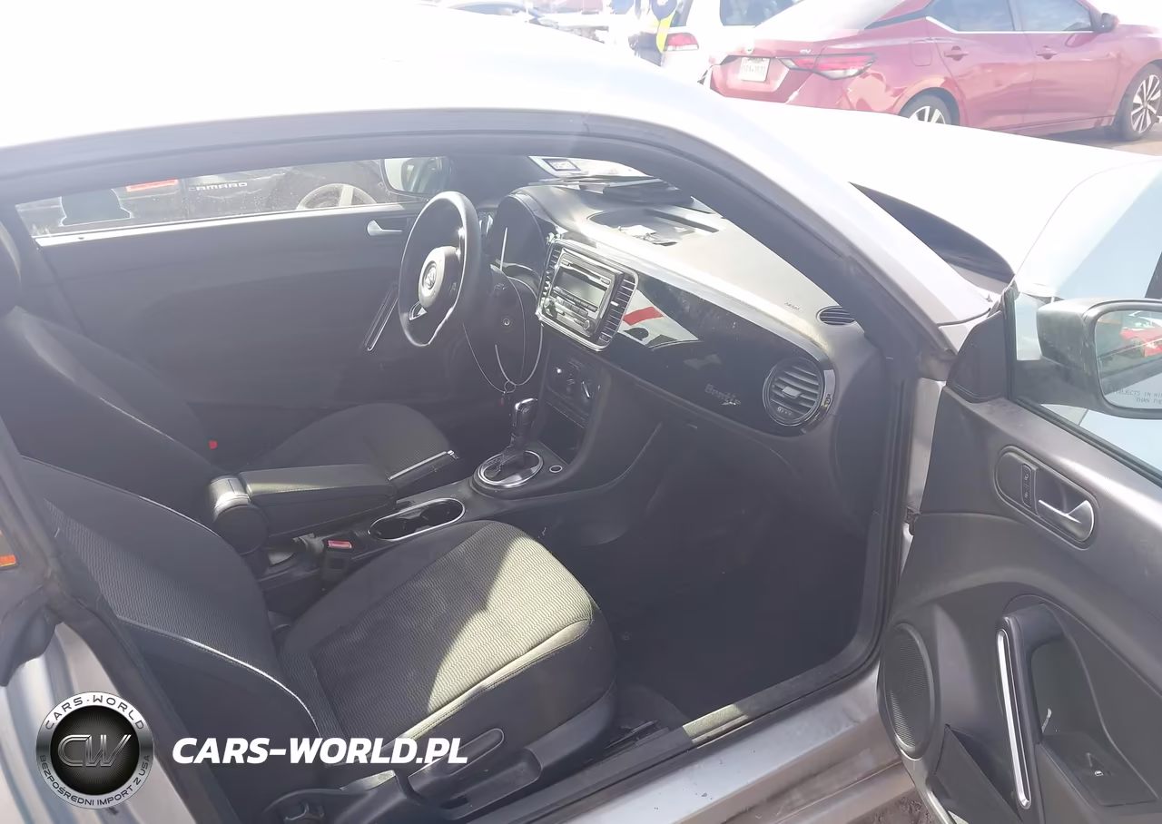 2014 Volkswagen Beetle 1.8T Entry VIN:3VWF17AT1EM633696 - 5