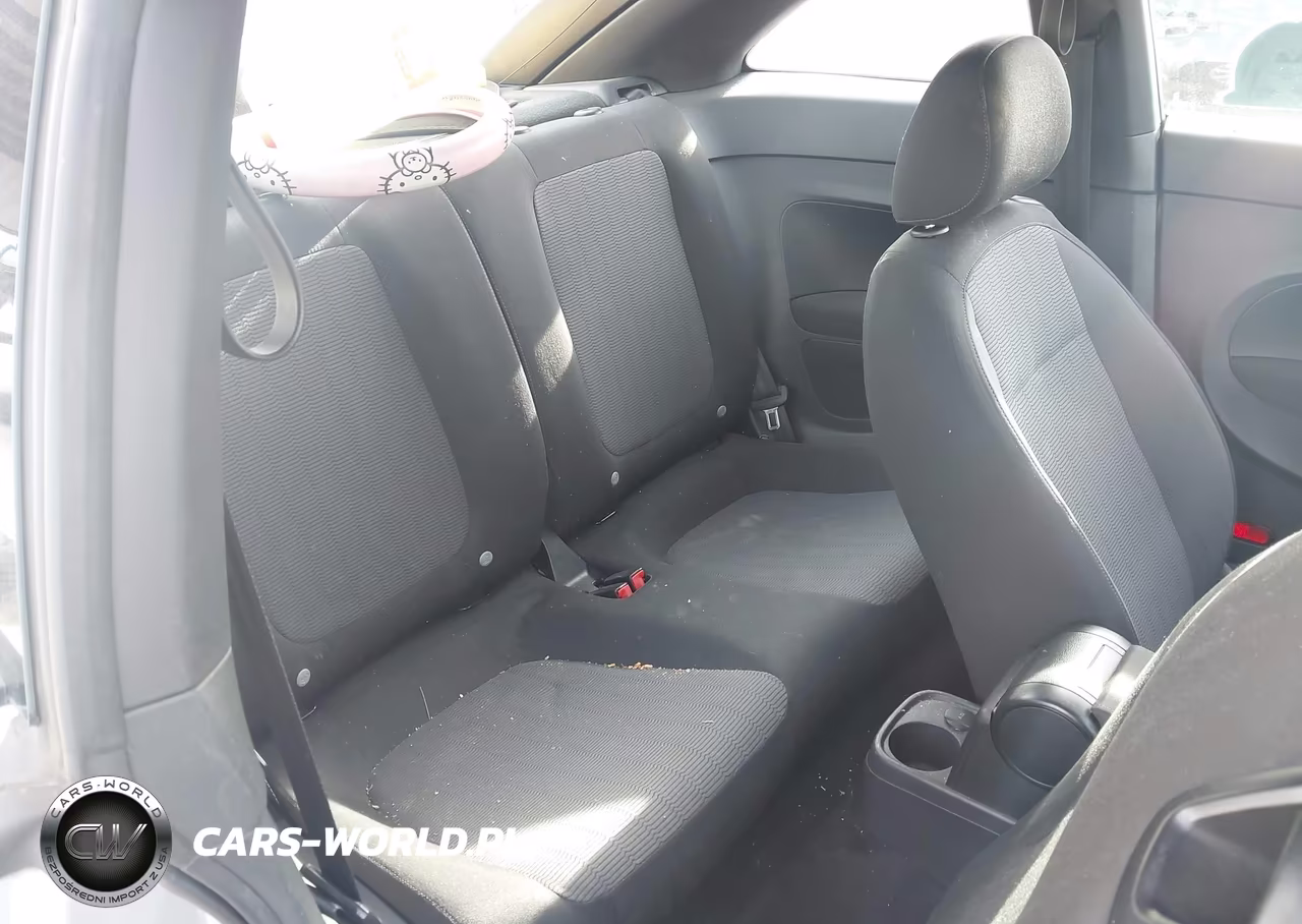 2014 Volkswagen Beetle 1.8T Entry VIN:3VWF17AT1EM633696 - 8