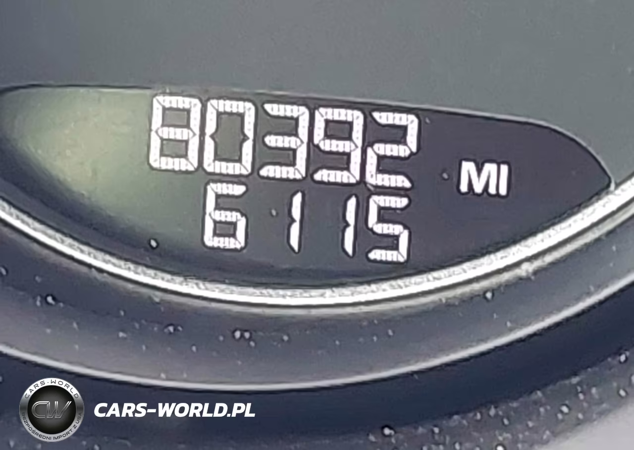 2018 Porsche Cayenne E-Hybrid S Platinum Edition VIN:WP1AE2A21JLA72227 - 16