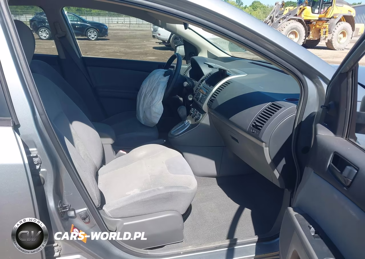 2009 Nissan Sentra 2.0 VIN:3N1AB61E29L633677 - 5
