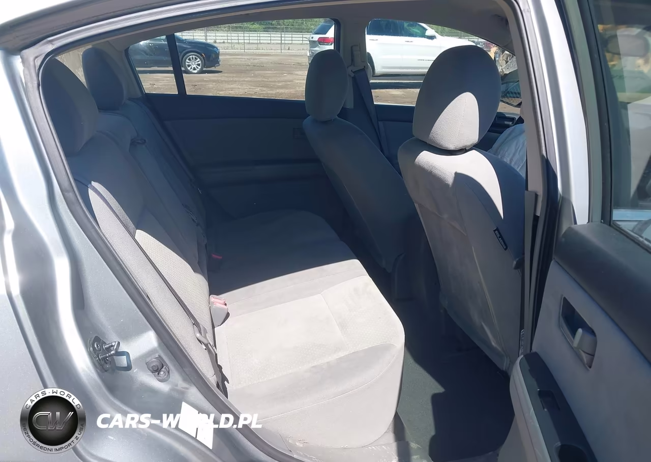 2009 Nissan Sentra 2.0 VIN:3N1AB61E29L633677 - 8