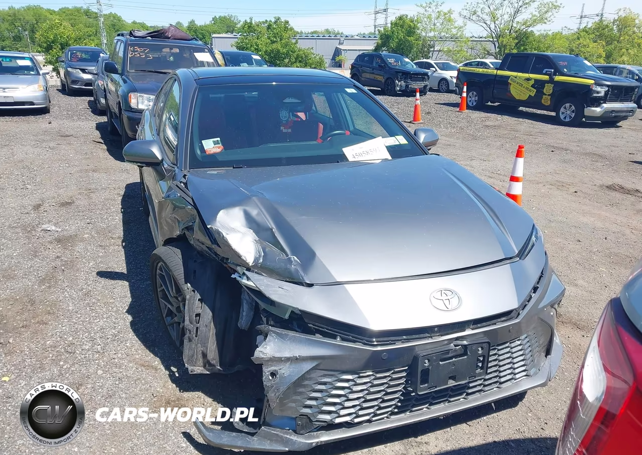 2025 Toyota Camry Xse VIN:4T1DBADK5SU523163 - 12