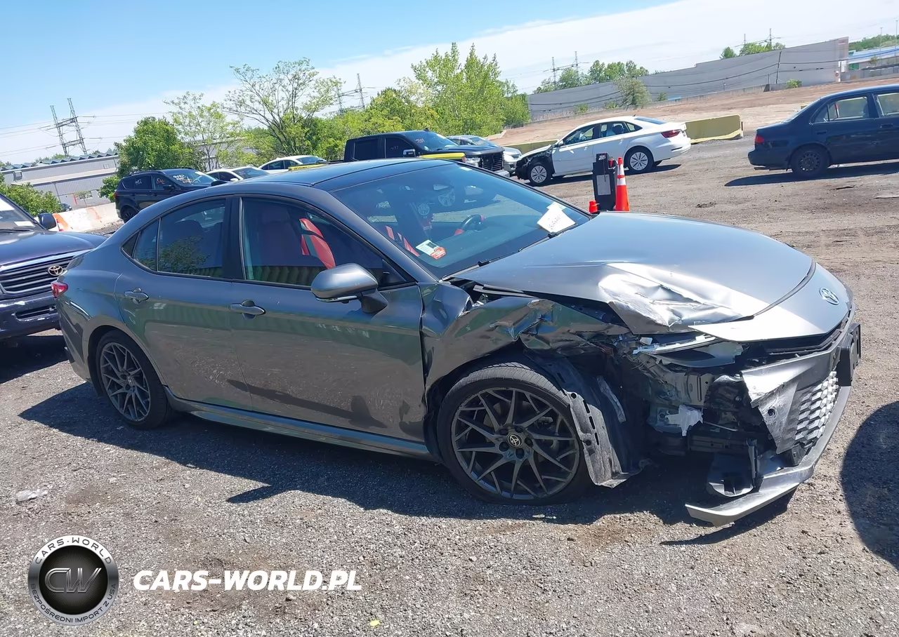 2025 Toyota Camry Xse VIN:4T1DBADK5SU523163 - 13