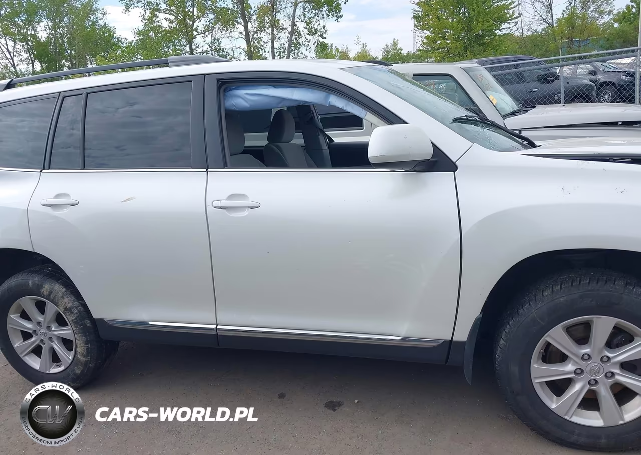 2011 Toyota Highlander Base V6 VIN:5TDBK3EH6BS081959 - 13