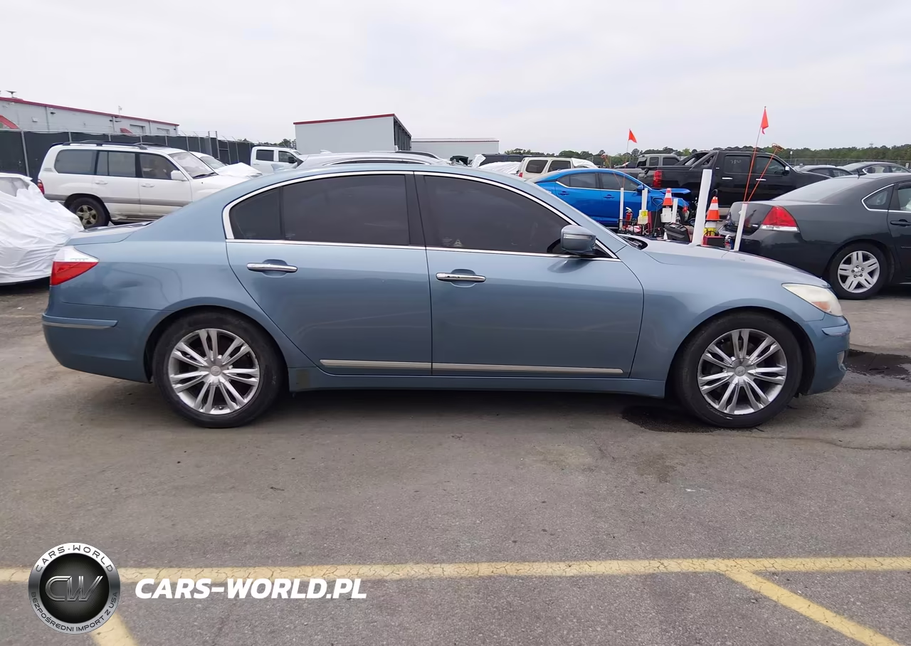 2011 Hyundai Genesis 4.6 VIN:KMHGC4DF9BU116073 - 13