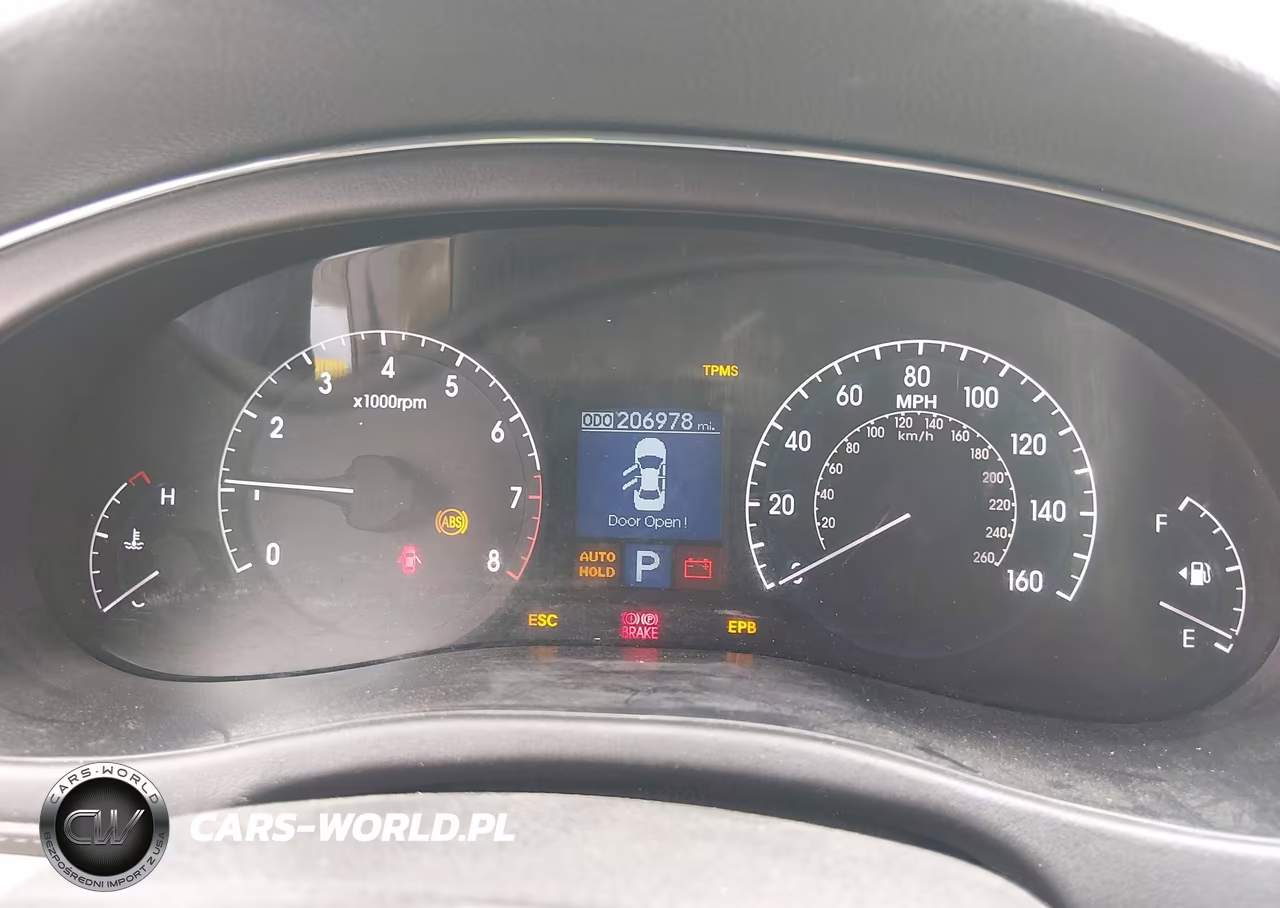 2011 Hyundai Genesis 4.6 VIN:KMHGC4DF9BU116073 - 7