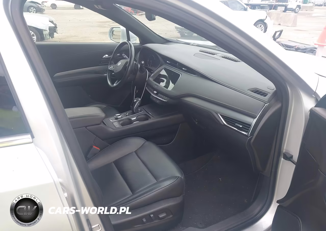 2019 Cadillac Xt4 Premium Luxury VIN:1GYFZCR48KF192821 - 5