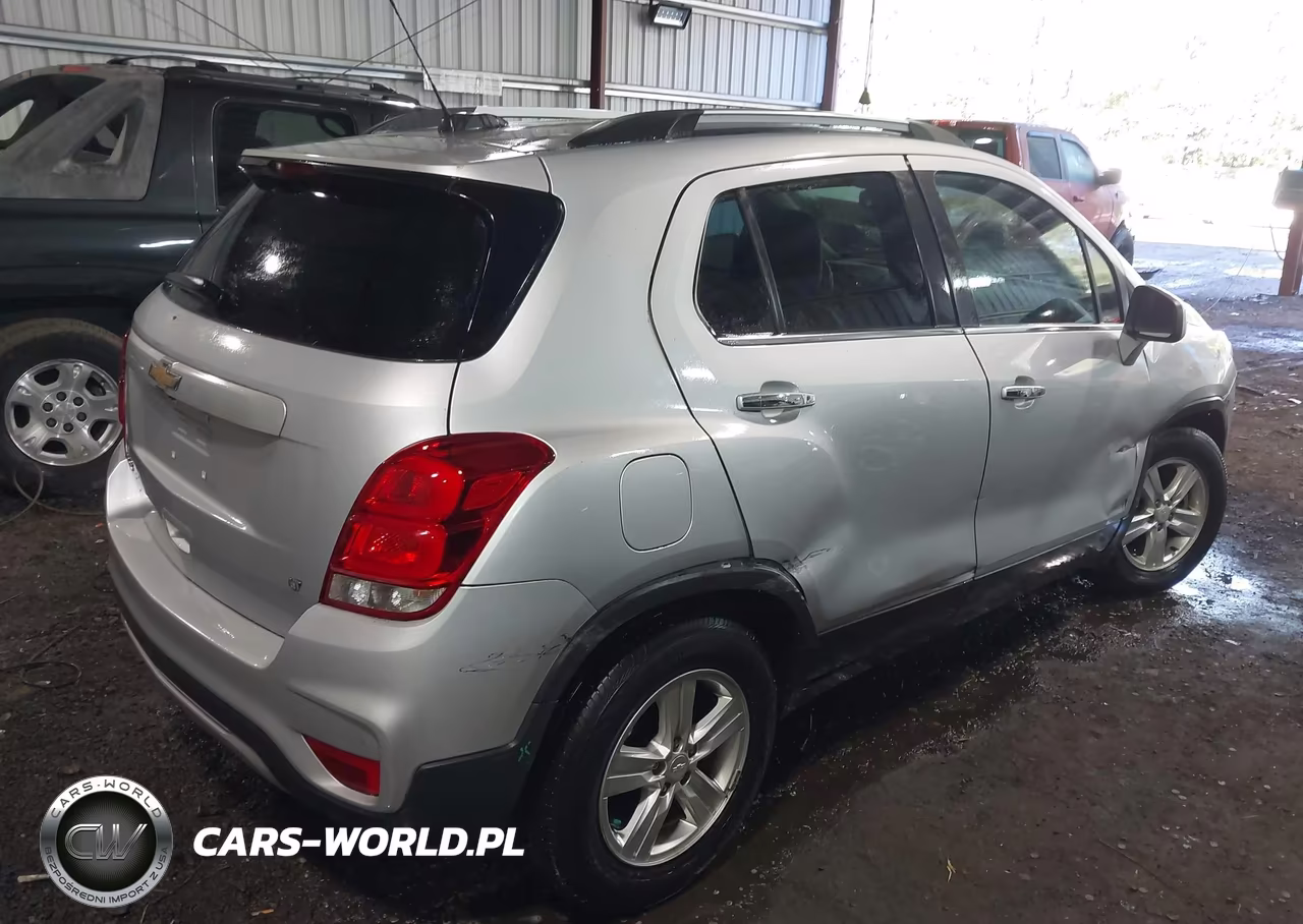2020 Chevrolet Trax Fwd Lt VIN:3GNCJLSB7LL326645 - 4
