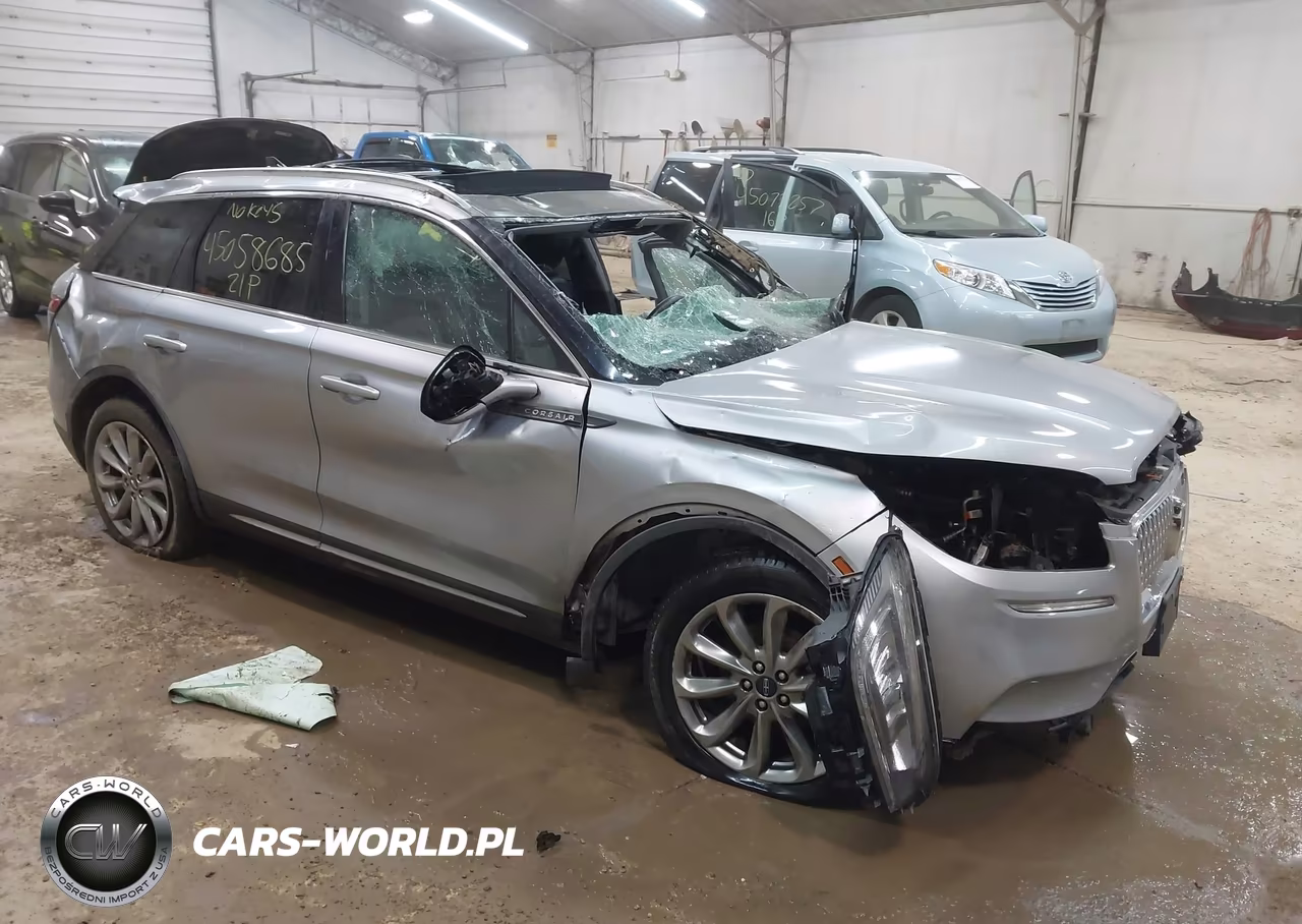 2021 Lincoln Corsair Standard – zdjęcie 1 z 16