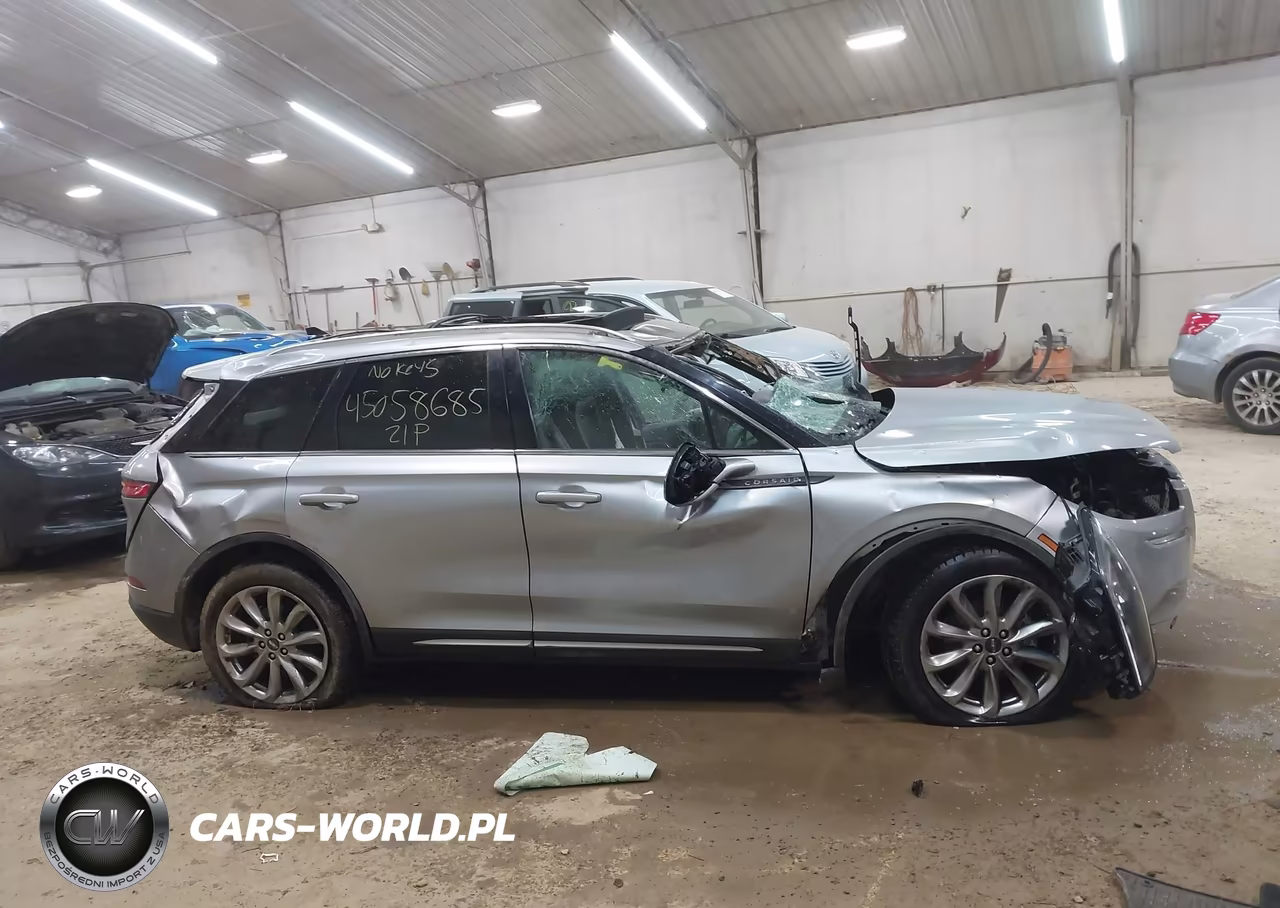 2021 Lincoln Corsair Standard VIN:5LMCJ1D94MUL21250 - 13