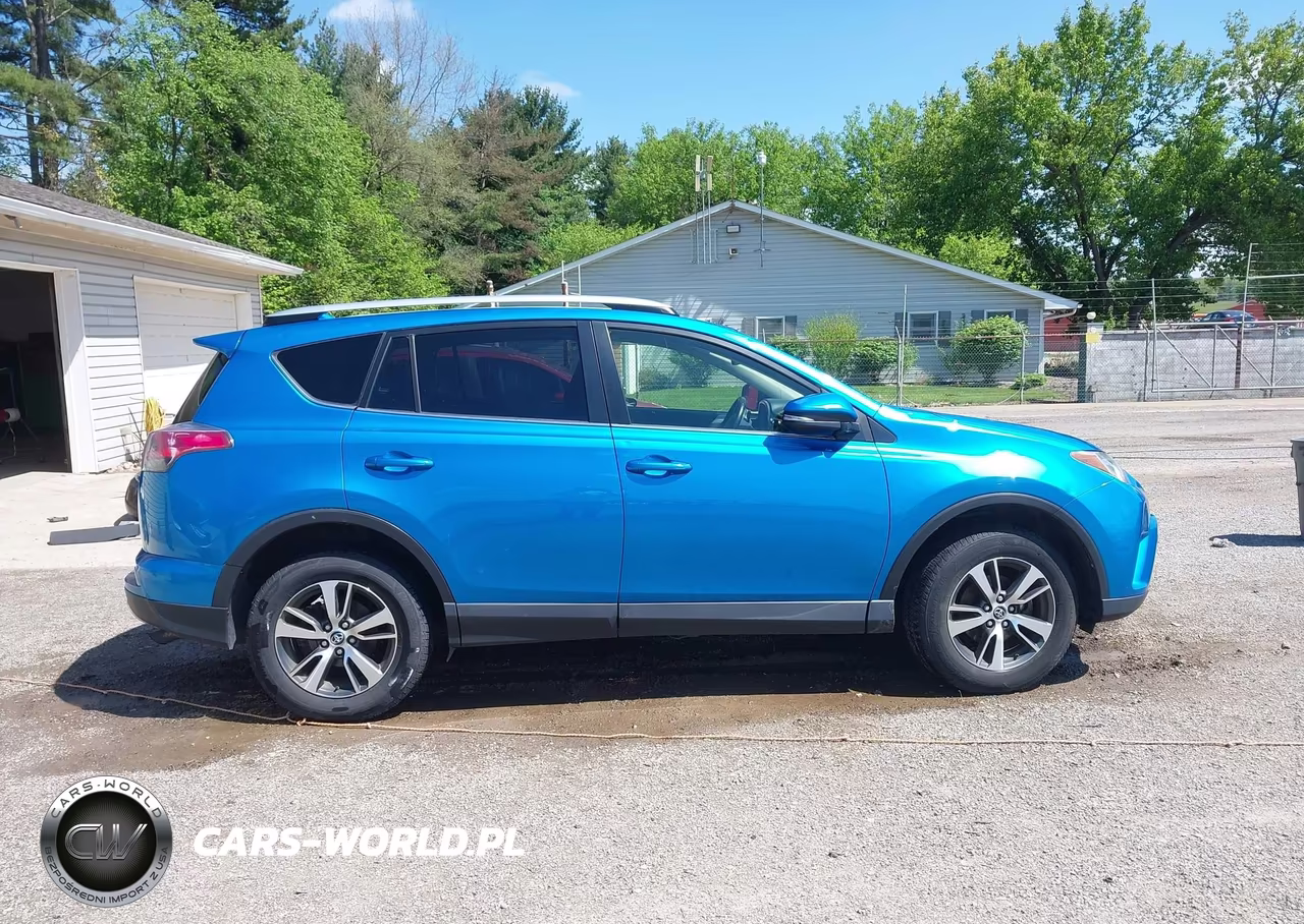 2016 Toyota Rav4 Xle VIN:JTMRFREV1GD185192 - 13