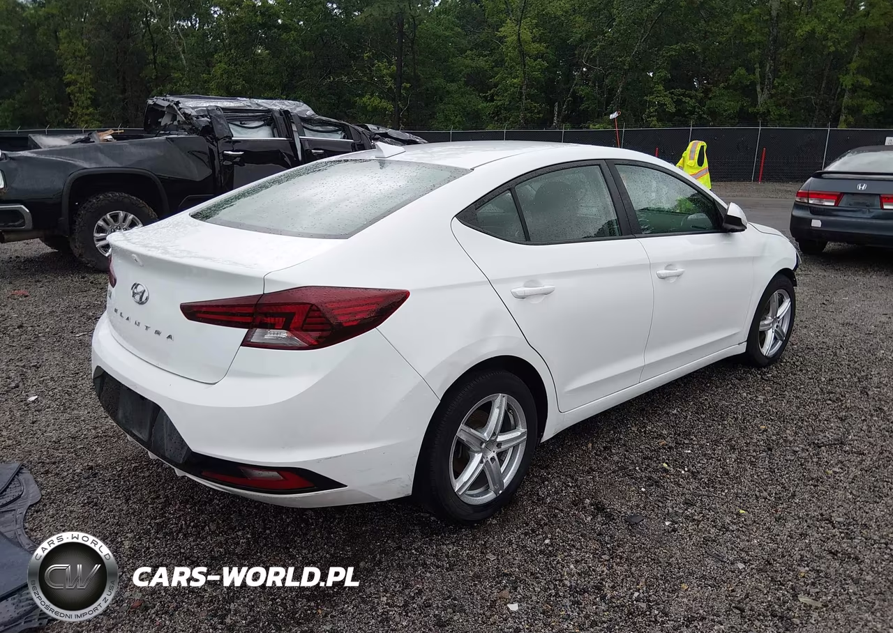 2019 Hyundai Elantra Sel VIN:5NPD84LF7KH461543 - 4