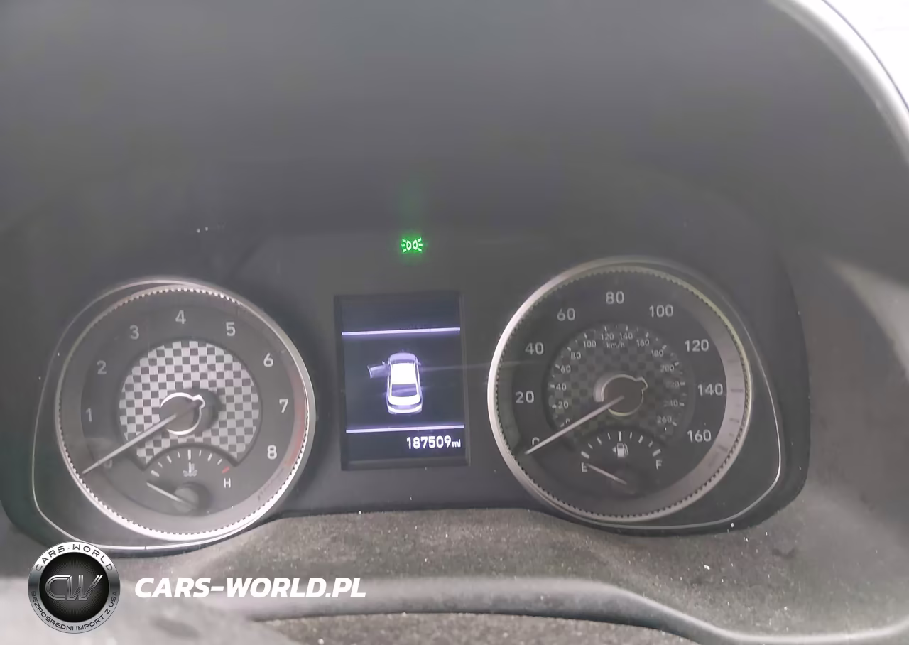2019 Hyundai Elantra Sel VIN:5NPD84LF7KH461543 - 7