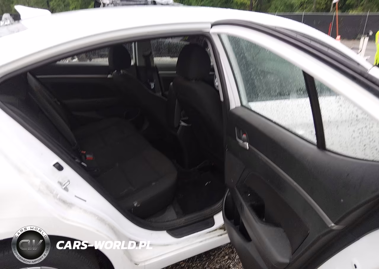 2019 Hyundai Elantra Sel VIN:5NPD84LF7KH461543 - 8