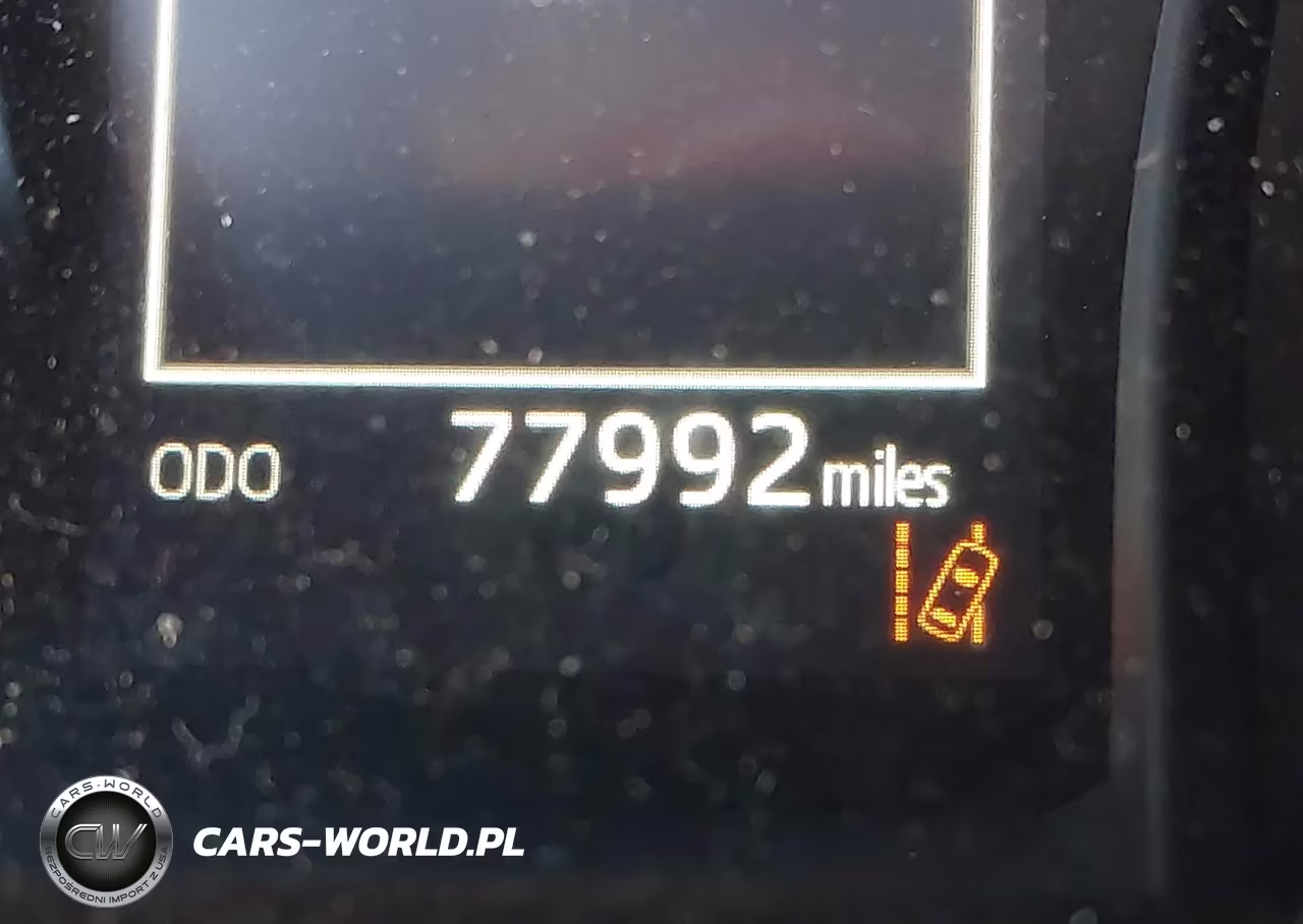 2018 Toyota Camry Le VIN:4T1B11HK8JU516601 - 16
