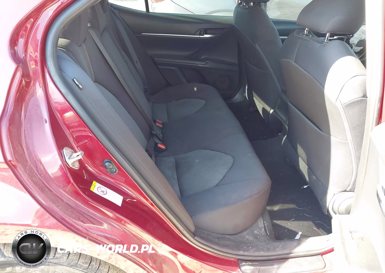 2018 Toyota Camry Le VIN:4T1B11HK8JU516601 - 8