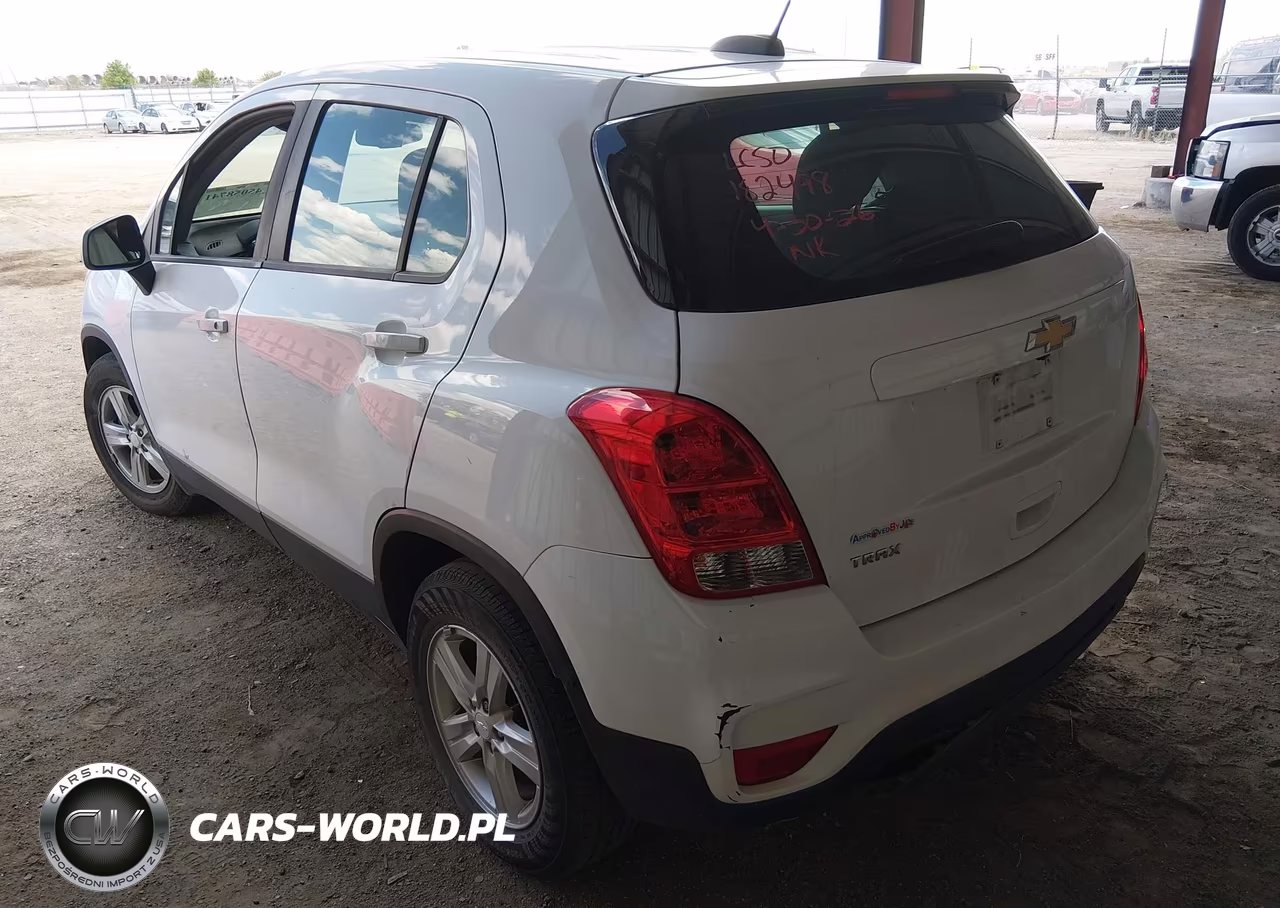 2020 Chevrolet Trax Ls VIN:3GNCJKSBXLL140222 - 3