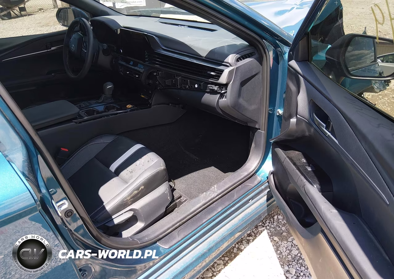 2025 Toyota Camry Se VIN:4T1DAACK7SU549669 - 5