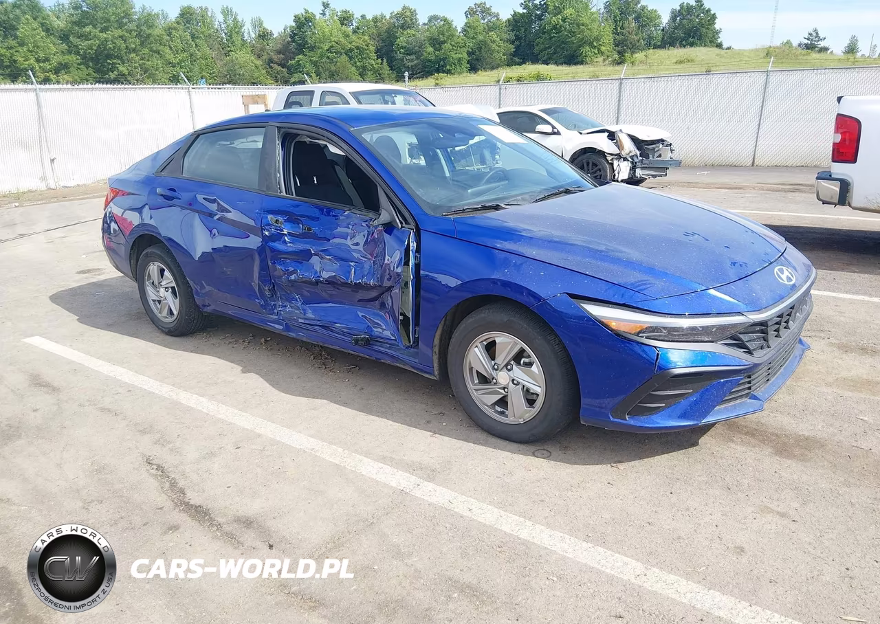 2025 Hyundai Elantra Se – zdjęcie 1 z 17