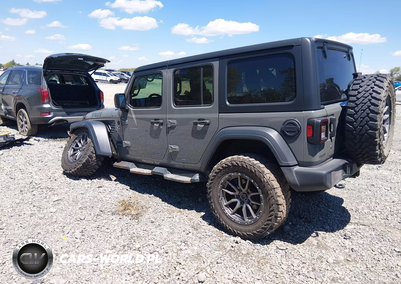 2020 Jeep Wrangler Unlimited Willys 4X4 VIN:1C4HJXDG1LW200449 - 3