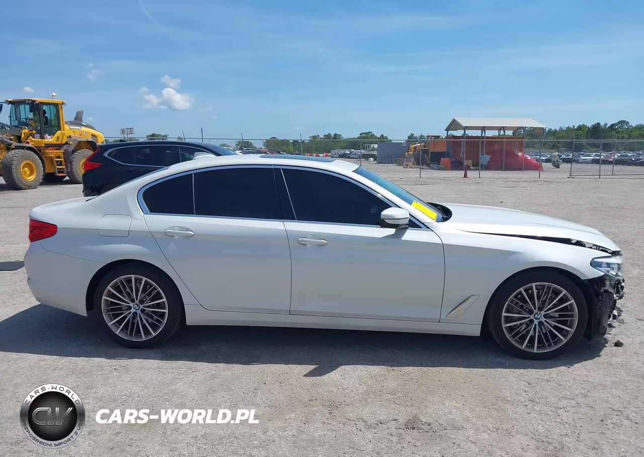 2019 BMW 530I VIN:WBAJA5C53KBX88198 - 13