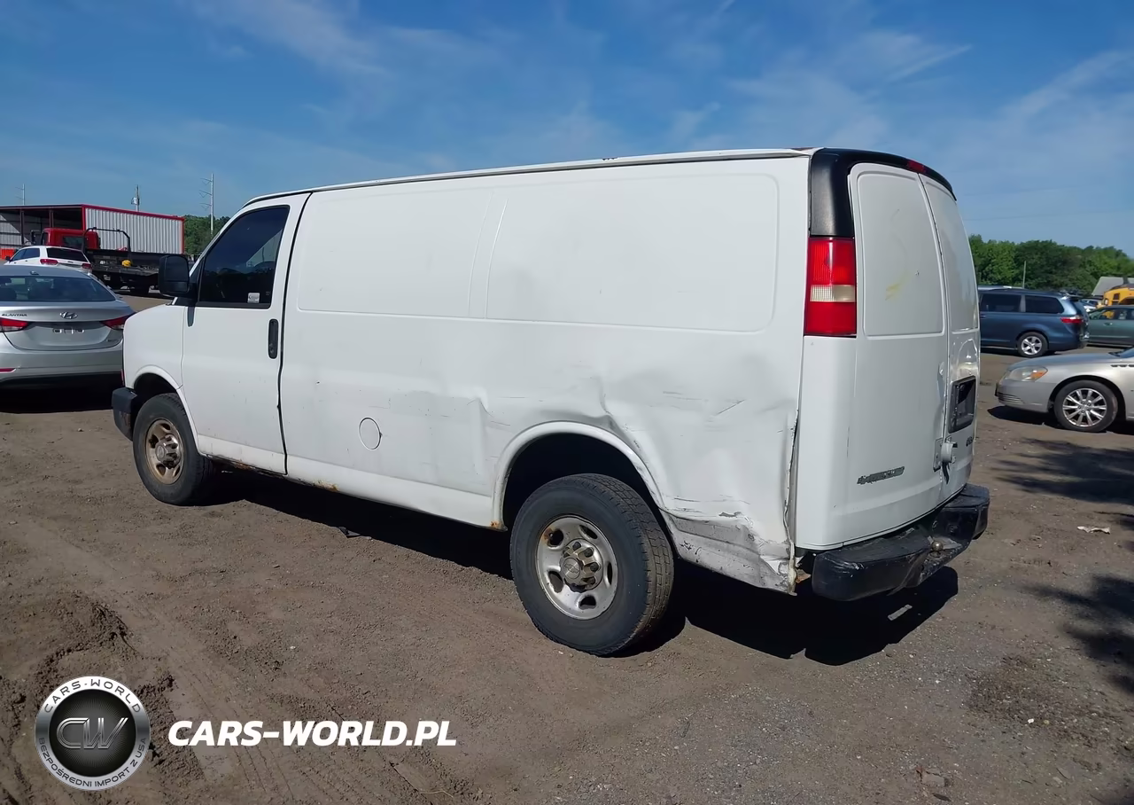 2010 Chevrolet Express 2500 Work Van VIN:1GCZGFDAXA1115919 - 3