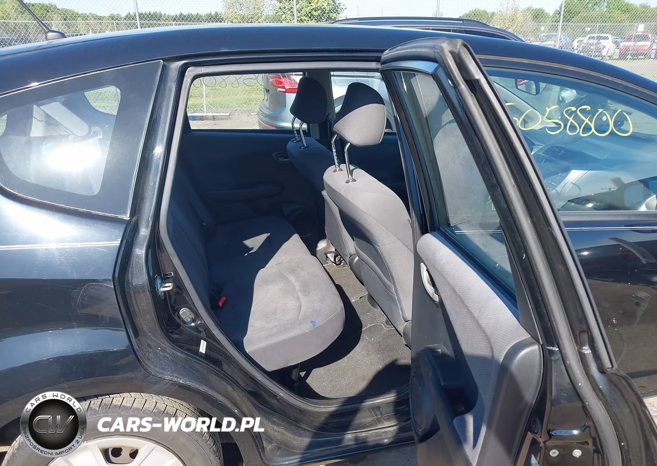 2013 Honda Fit VIN:JHMGE8H35DC079424 - 8