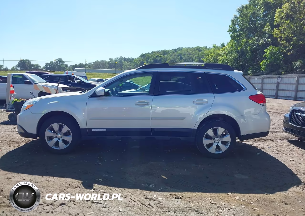 2012 Subaru Outback 2.5I Premium VIN:4S4BRBCC4C3291732 - 14