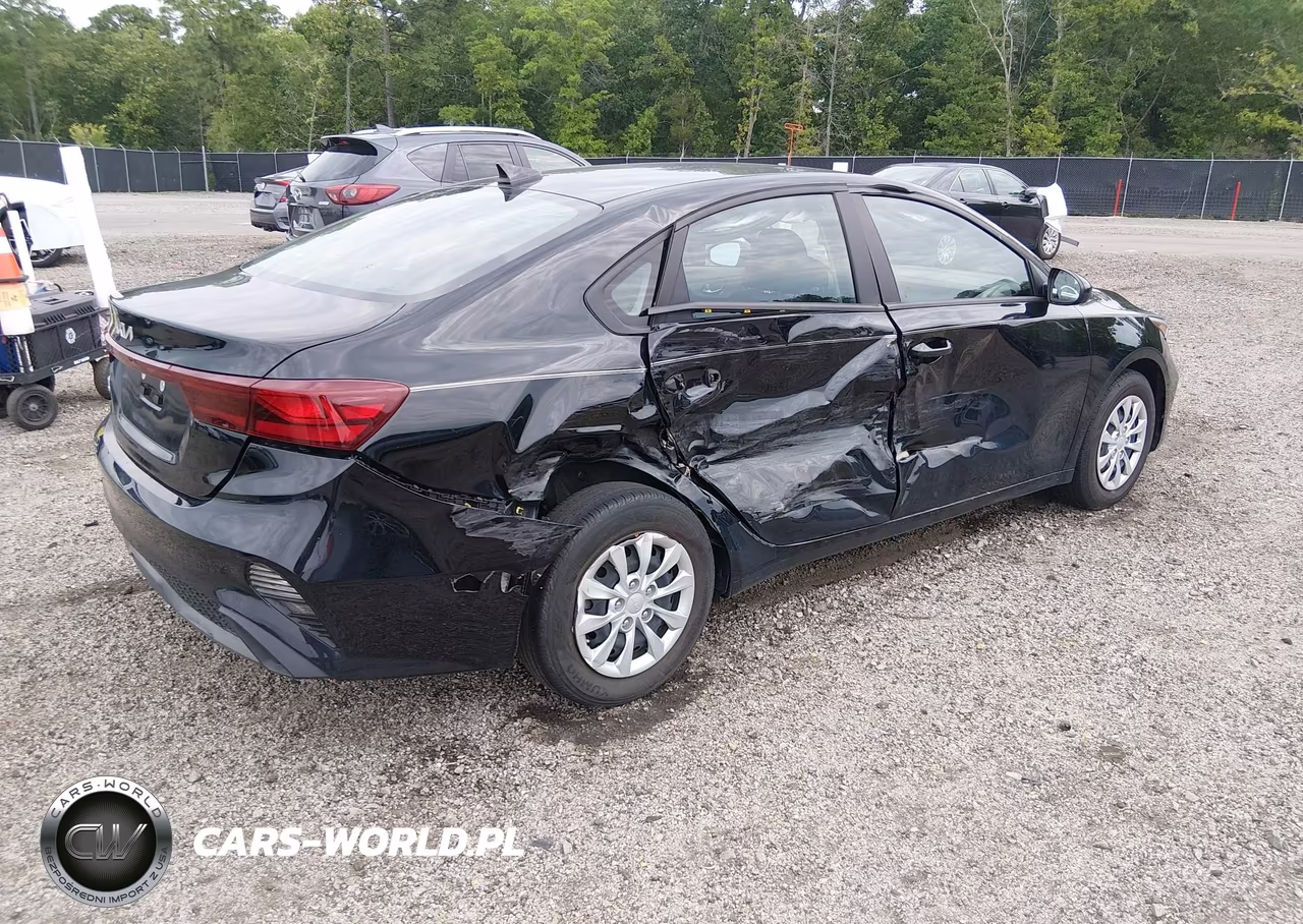 2023 Kia Forte Lx VIN:3KPF24AD1PE637204 - 4