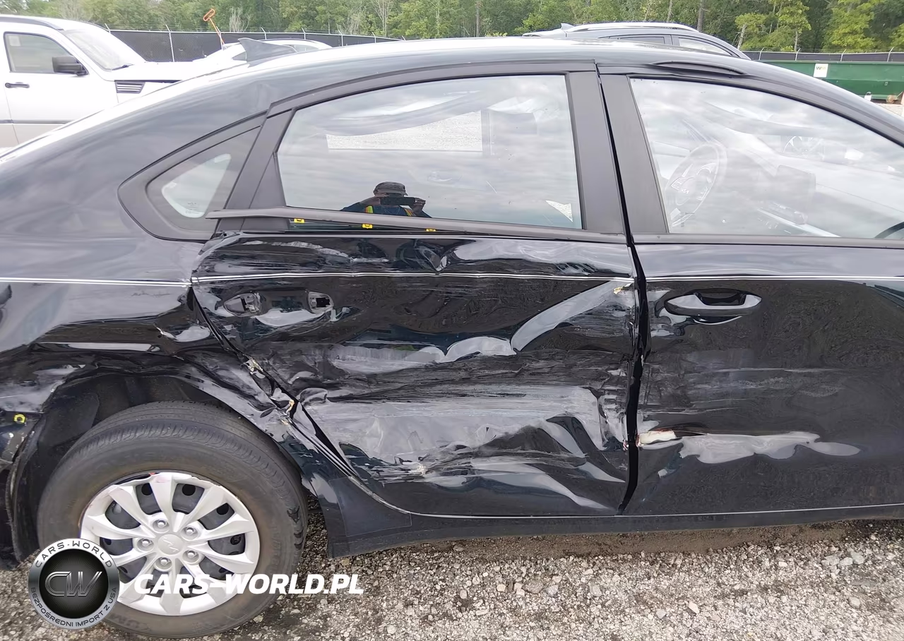 2023 Kia Forte Lx VIN:3KPF24AD1PE637204 - 6