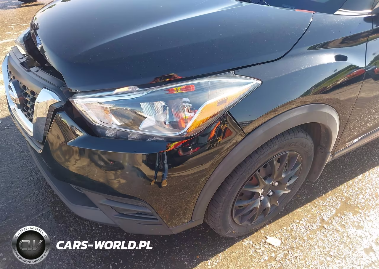 2019 Nissan Kicks S VIN:3N1CP5CUXKL559259 - 17