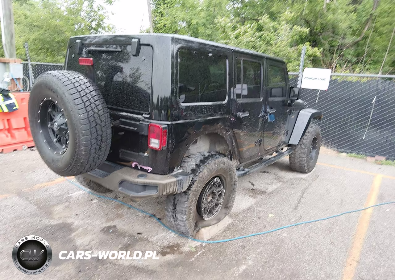2017 Jeep Wrangler Unlimited 75Th Anniversary Edition 4X4 VIN:1C4HJWEG8HL510163 - 4