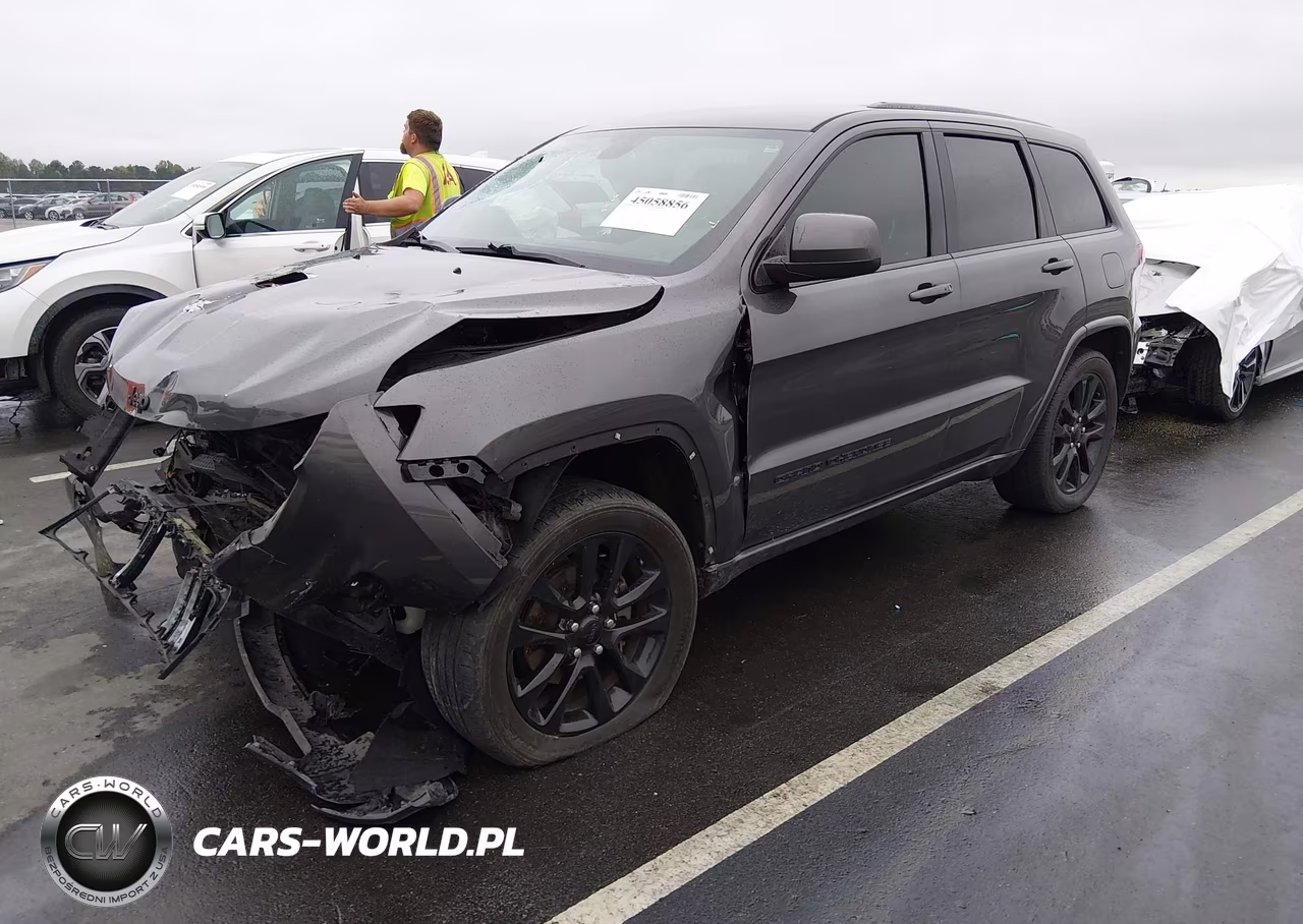 2020 Jeep Grand Cherokee Altitude 4X2 VIN:1C4RJEAG4LC329185 - 2