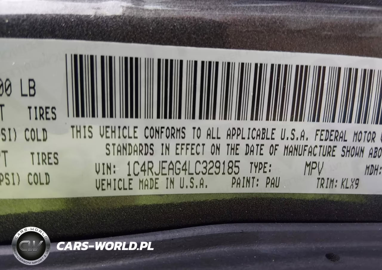 2020 Jeep Grand Cherokee Altitude 4X2 VIN:1C4RJEAG4LC329185 - 9