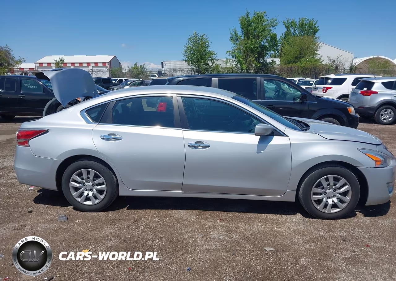 2015 Nissan Altima 2.5 S VIN:1N4AL3AP9FN907338 - 13