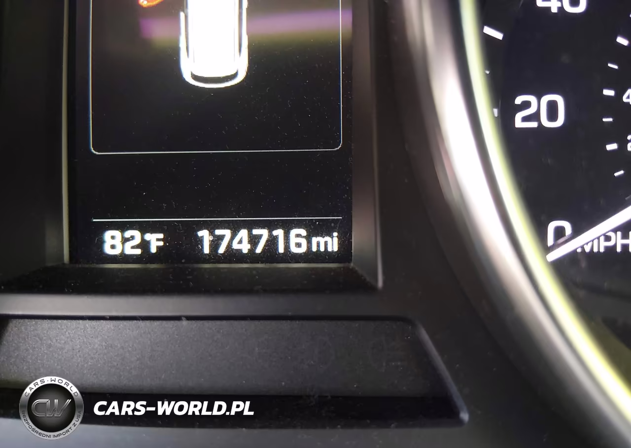2017 Hyundai Santa Fe Sport 2.4L VIN:5NMZU3LB5HH020606 - 15