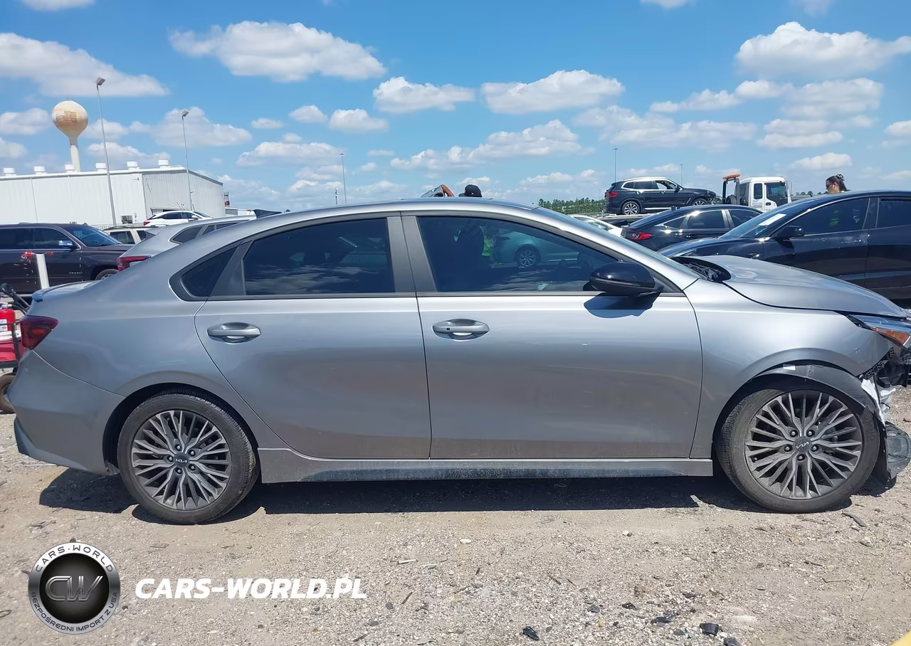2024 Kia Forte Gt-Line VIN:3KPF54AD5RE810359 - 14