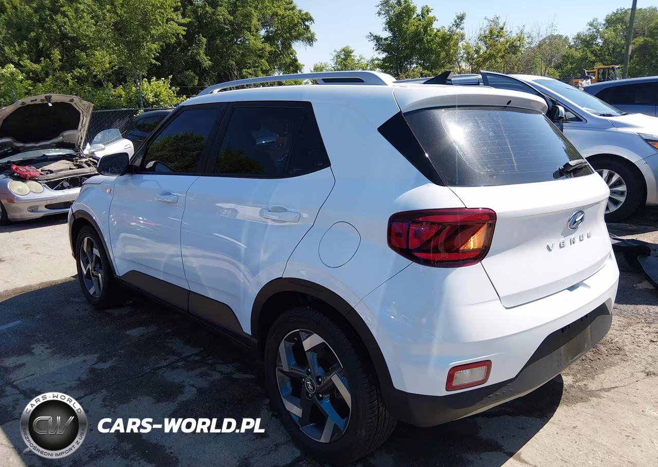 2021 Hyundai Venue Sel VIN:KMHRC8A37MU129546 - 3