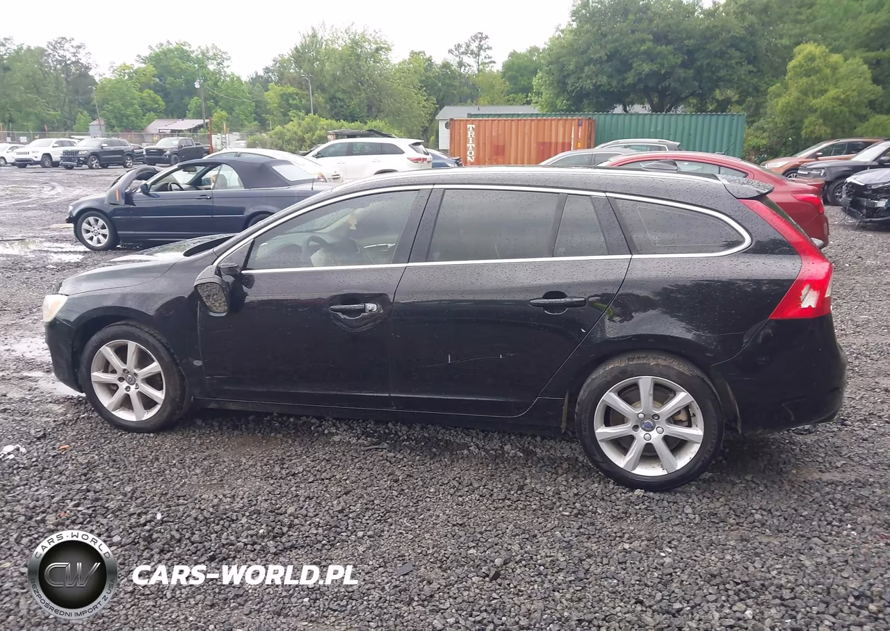 2016 Volvo V60 T5 Drive-E Premier VIN:YV140MEK2G1316274 - 14