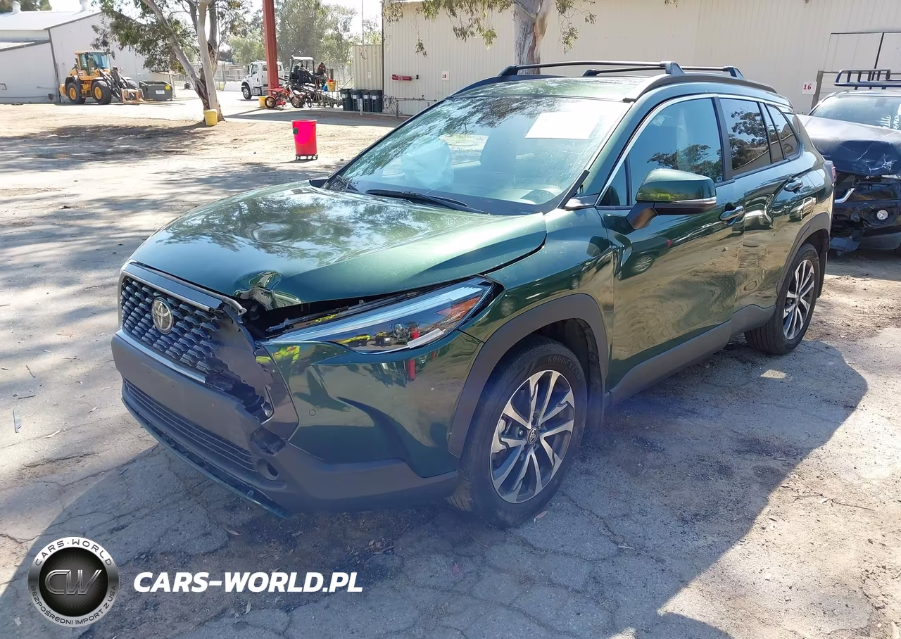 2022 Toyota Corolla Cross Xle VIN:7MUDAAAG1NV021210 - 2