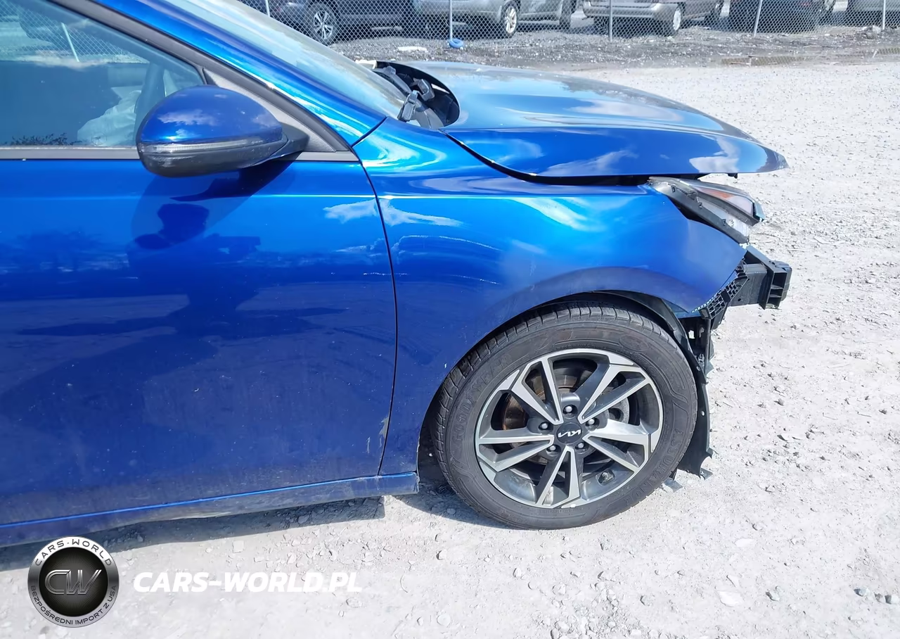 2023 Kia Forte Lxs VIN:3KPF24AD3PE694374 - 6
