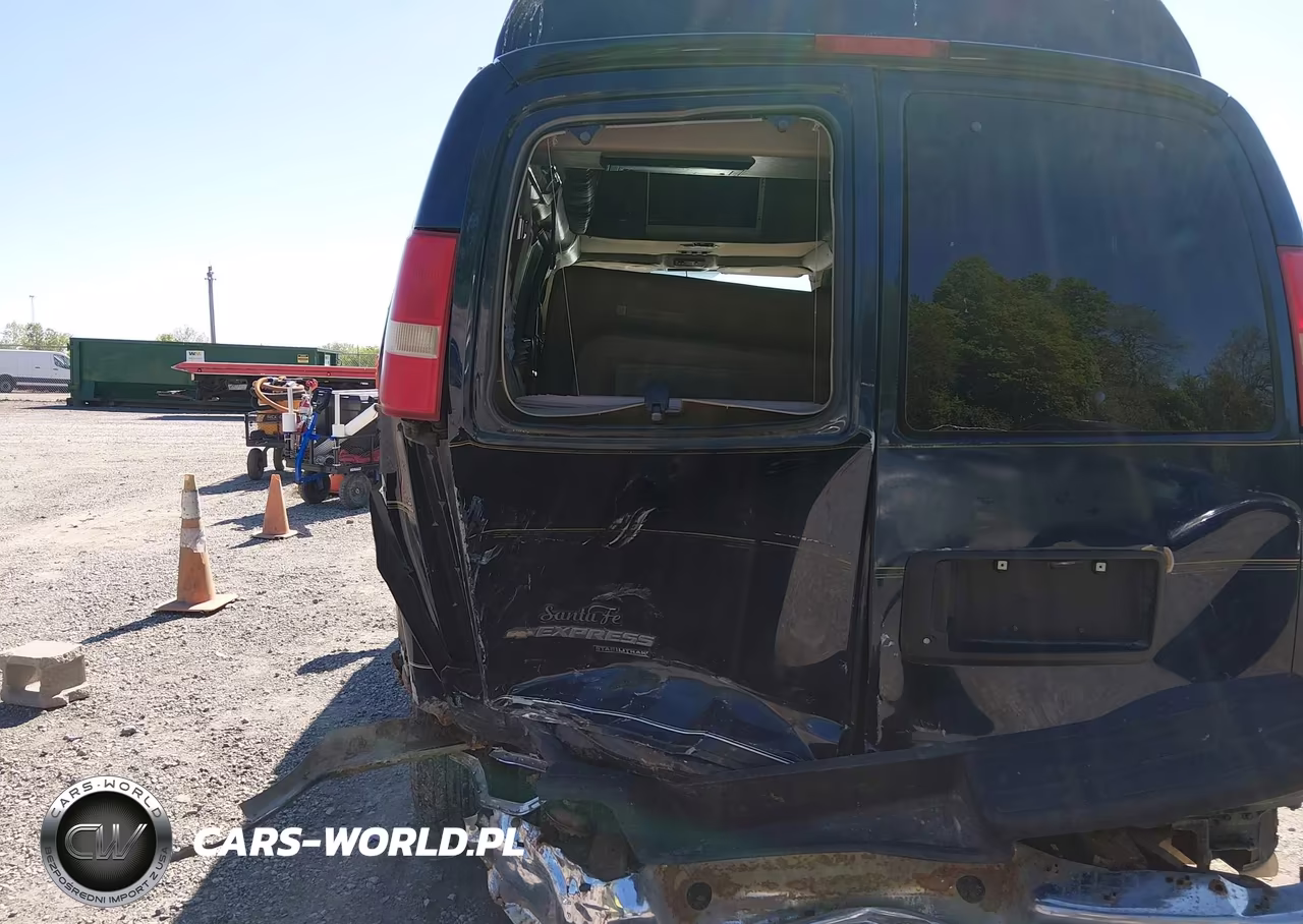 2008 Chevrolet Express Upfitter VIN:1GBFG154X81109938 - 17