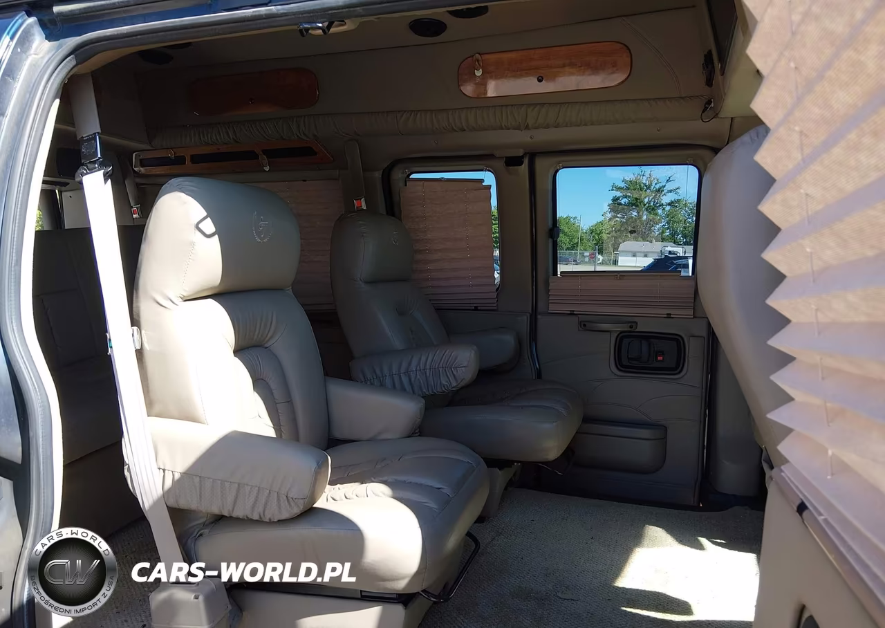 2008 Chevrolet Express Upfitter VIN:1GBFG154X81109938 - 8