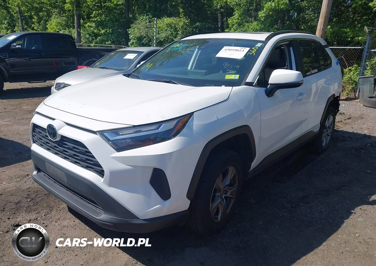 2024 Toyota Rav4 Xle VIN:2T3W1RFV3RC261681 - 2