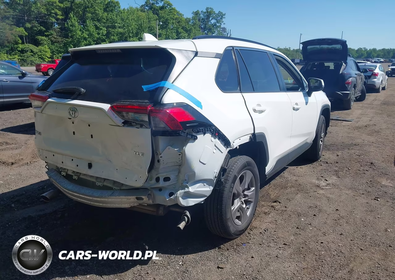 2024 Toyota Rav4 Xle VIN:2T3W1RFV3RC261681 - 4