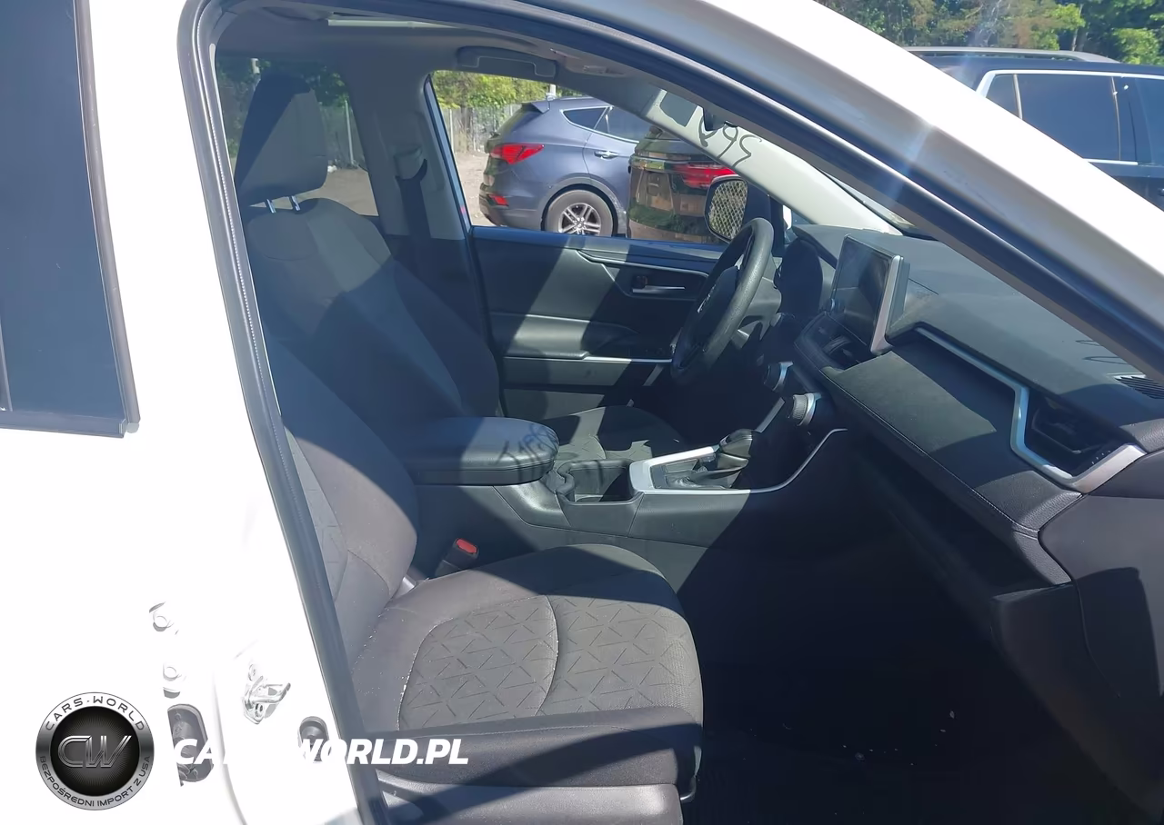 2024 Toyota Rav4 Xle VIN:2T3W1RFV3RC261681 - 5