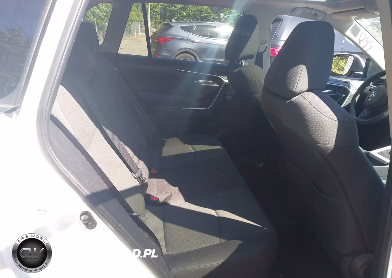 2024 Toyota Rav4 Xle VIN:2T3W1RFV3RC261681 - 8