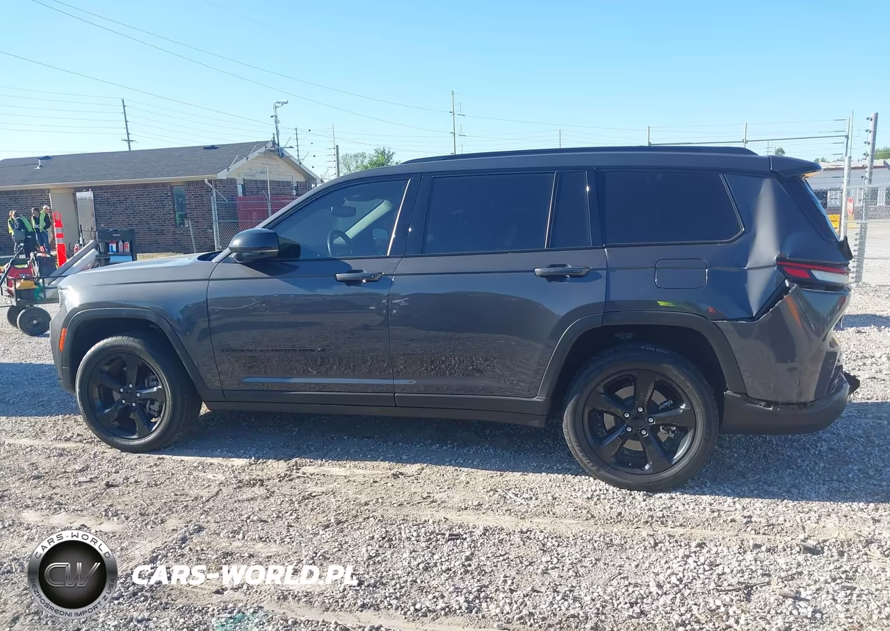 2022 Jeep Grand Cherokee L Limited 4X4 VIN:1C4RJKBG4N8562745 - 14