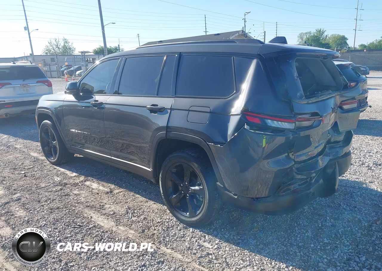 2022 Jeep Grand Cherokee L Limited 4X4 VIN:1C4RJKBG4N8562745 - 3