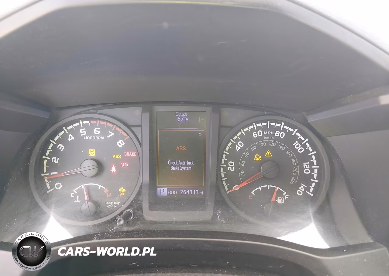 2018 Toyota Tacoma Sr VIN:5TFRX5GN0JX111562 - 7